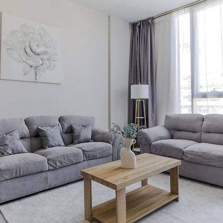 Sahab - Solo 1Br Apt In Al Jada Sharjah Exterior photo