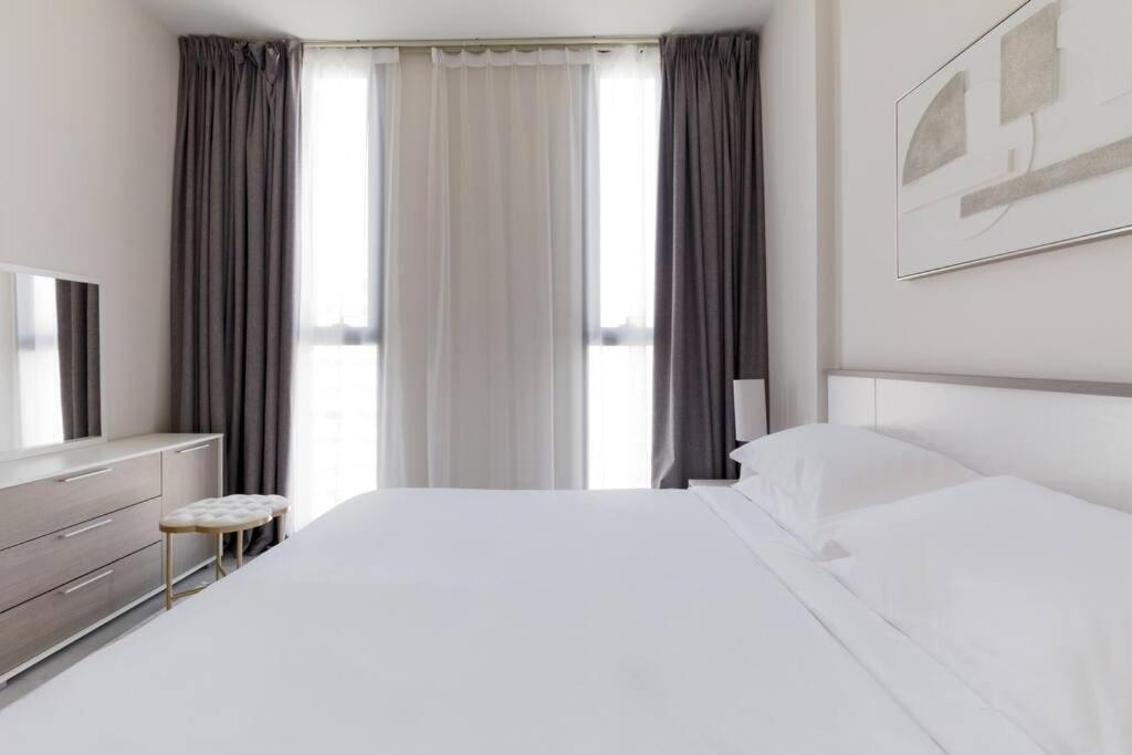 Sahab - Solo 1Br Apt In Al Jada Sharjah Exterior photo